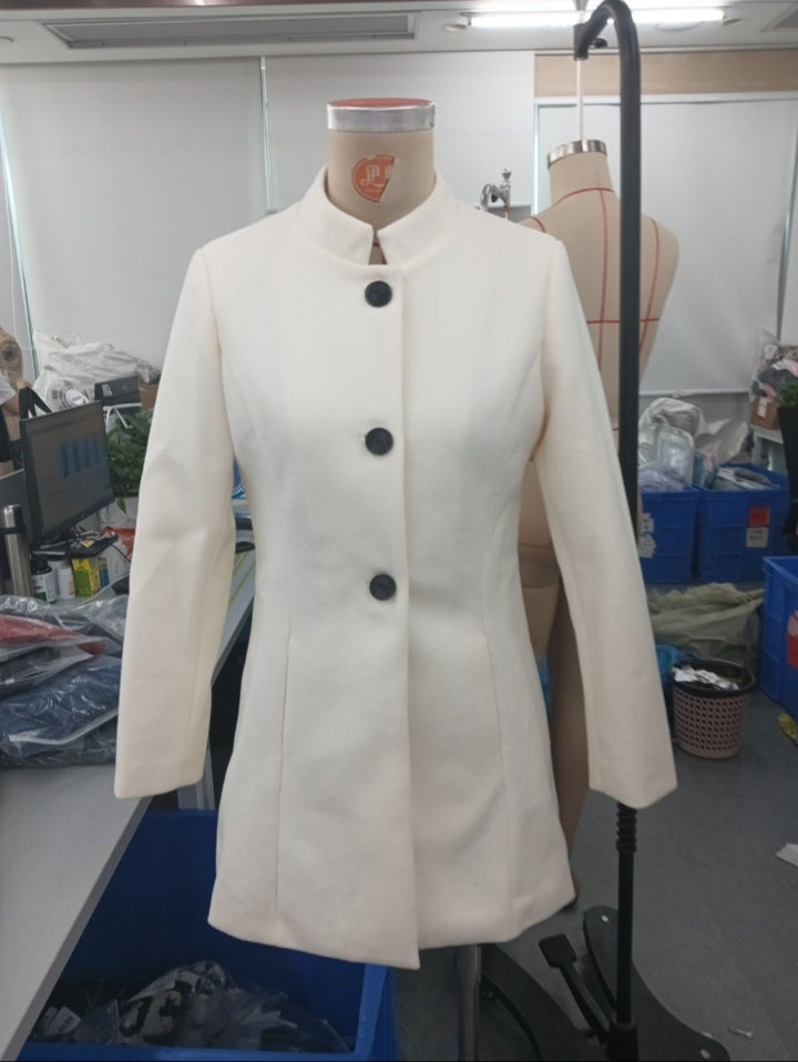 Abrigo Elegante Minimalista AURENZA™ – Edición Premium